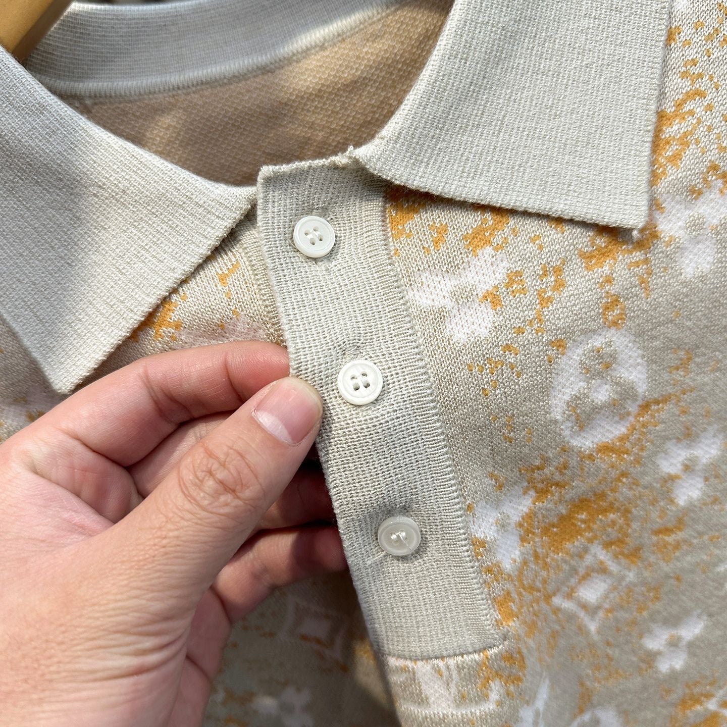 【#A595】Men's Gradient Clover Jacquard Knit Polo Shirt, Thin Lapel Breathable Casual Short Sleeve Top