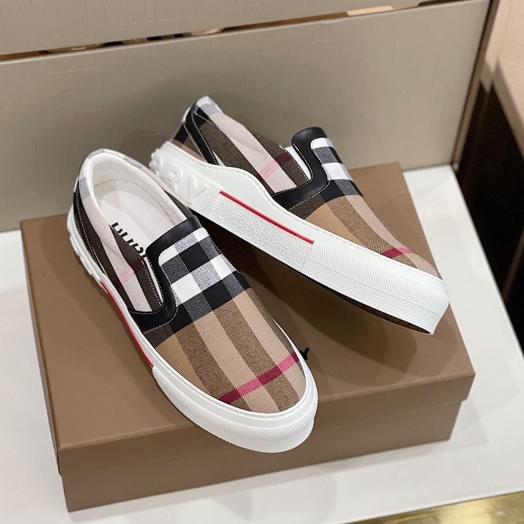 【#A621】Classic Vintage Plaid Slip On Sneakers, Unisex Lightweight Breathable Flat Casual Canvas Shoes