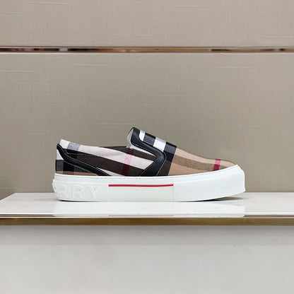 【#A621】Classic Vintage Plaid Slip On Sneakers, Unisex Lightweight Breathable Flat Casual Canvas Shoes