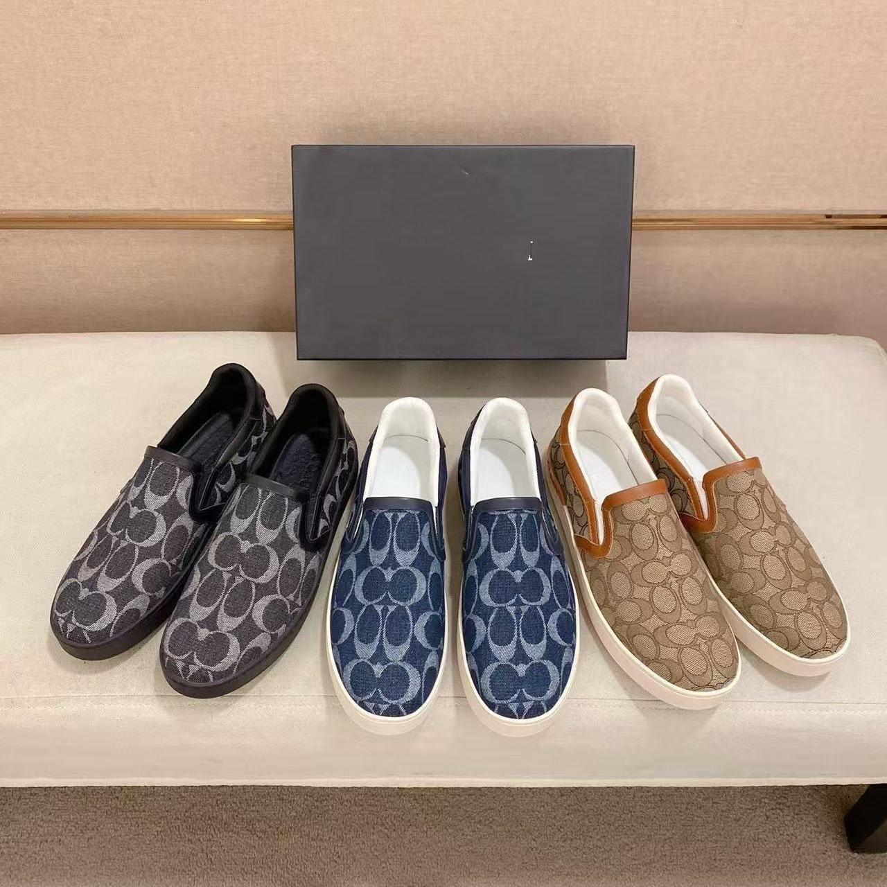 【#A626】Vintage Circular Monogram Slip On Sneakers, Unisex Denim Breathable Flat Casual Loafers