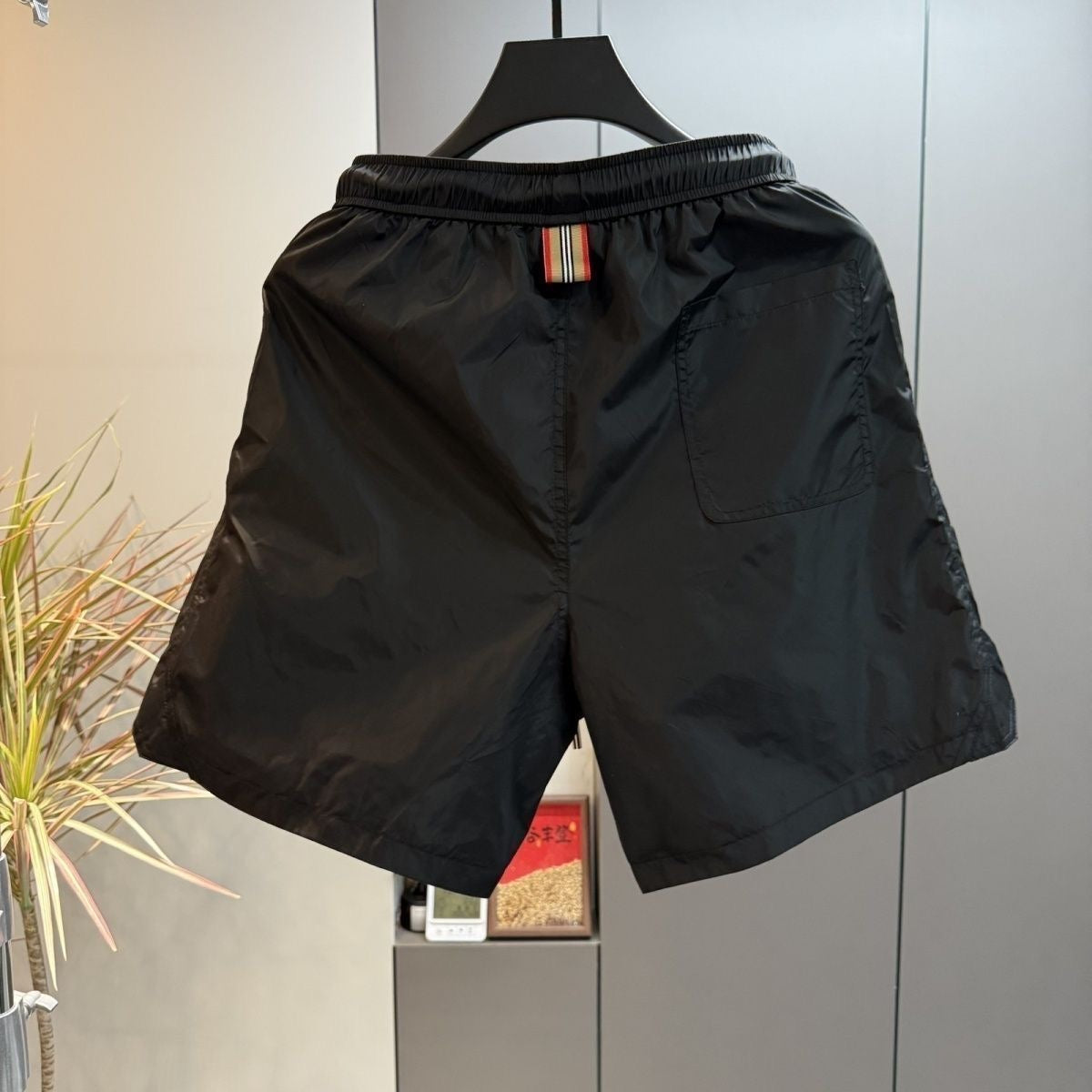 Side Snap Button Plaid Lining Quick Dry Shorts, Men Elastic Drawstring Casual Beach Sports Mid Pants