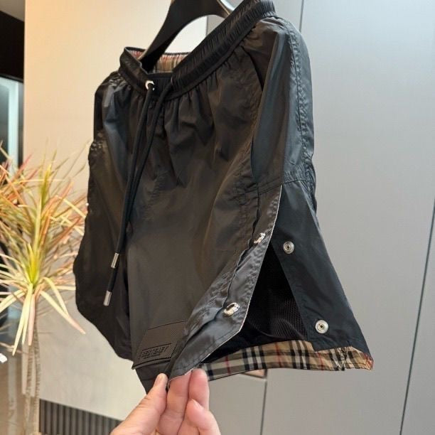 Side Snap Button Plaid Lining Quick Dry Shorts, Men Elastic Drawstring Casual Beach Sports Mid Pants