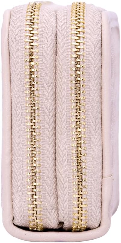 HOTJuicy Couture Women's State of My Heart Wallet with Zip Closure, Stylish & Functional Accessory for Cards