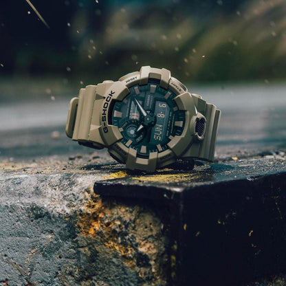 HOTCasio Men's 700UC Series G-Shock Quartz 200M WR Shock Resistant Resin Strap and Case