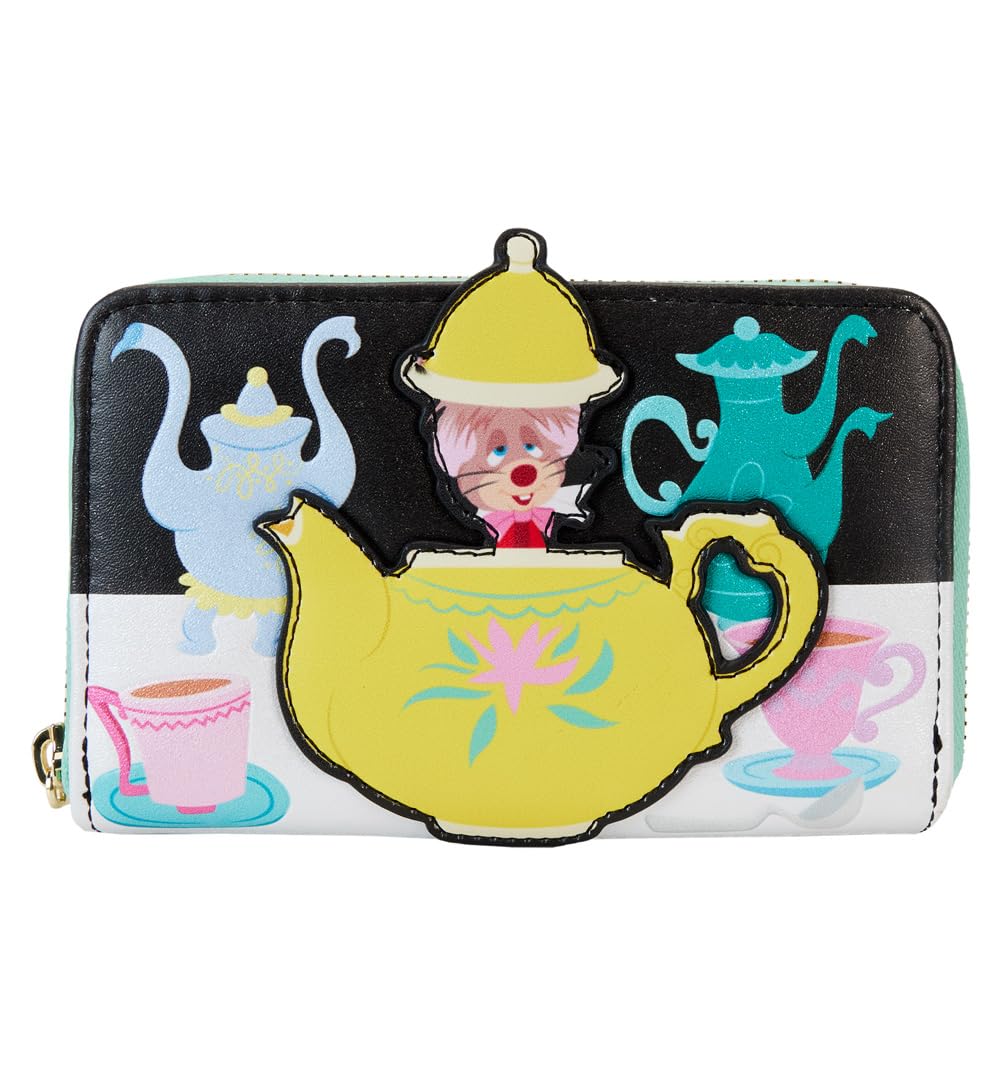 HOTLoungefly Sanrio X Strawberry Shortcake Flap Wallet