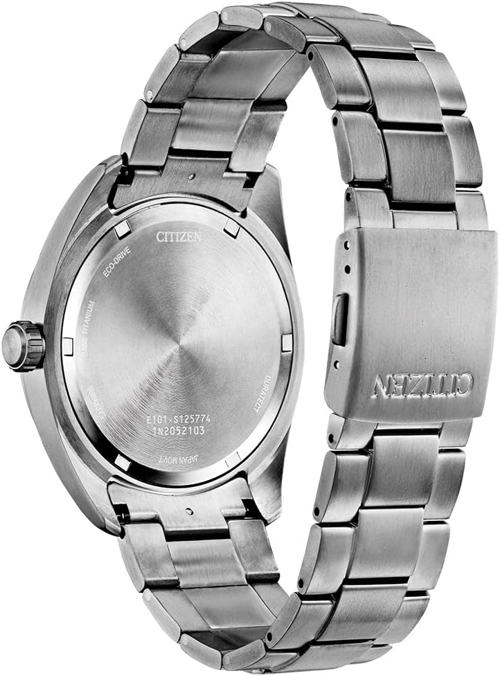 HOTCitizen Men's Eco-Drive Weekender Garrison Field Watch in Super Titanium
