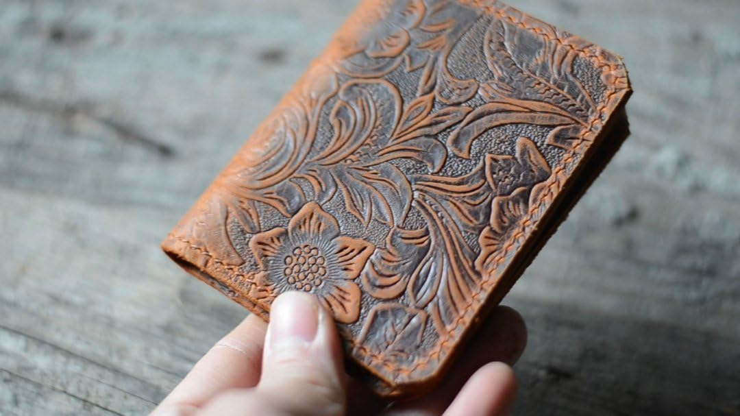 HOTPersonalized handmade Minimalist Bifold Wallet, Men's Minimalist Card Holder Distressed Leather Wallet