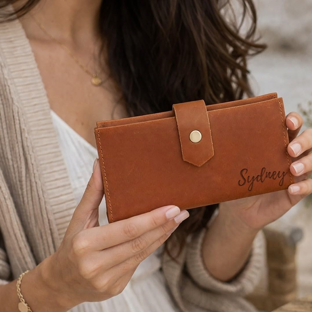 HOTCustom RFID Card Holder for Women – Personalized Slim & Elegant Credit Card Wallet – Ideal Valentine's Day, Mother's Day & Birthday Gift – Secure, Stylish Card Organizer