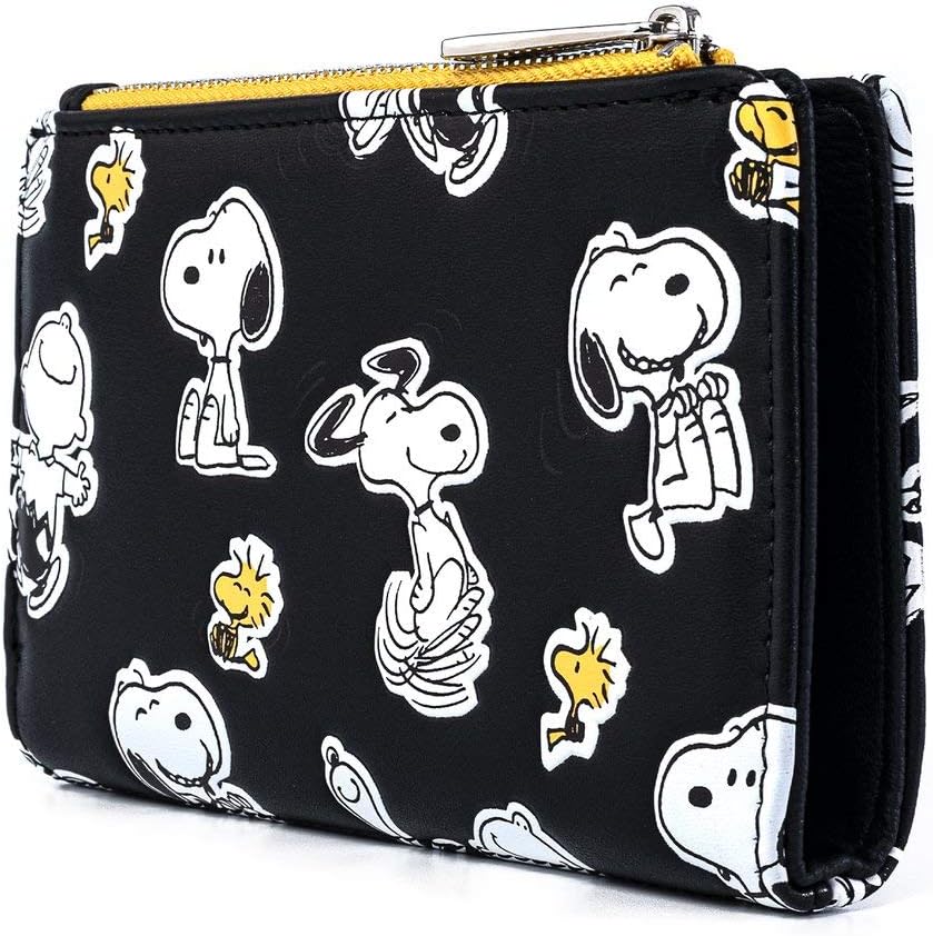 HOTLoungefly Peanuts Snoopy and Woodstock All Over Print Wallet