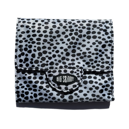 HOTBig Skinny Women's Trixie Tri-Fold Slim Wallet, Holds Up to 30 Cards