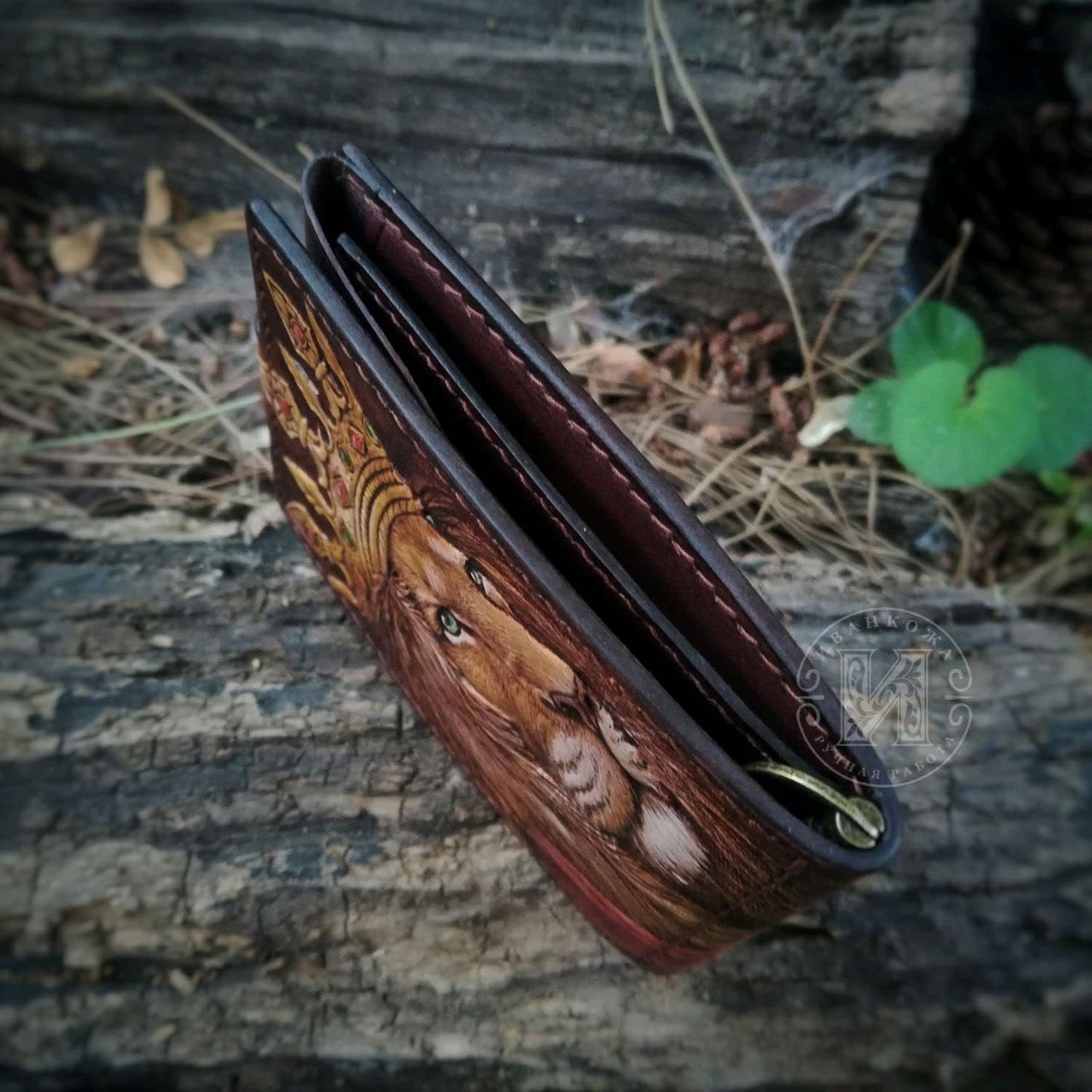 HOTTheodoros King Lion Leather Wallet for Men, Genuine Full Grain Leather Bifold Wallet, Handmade Hand-Tooled, Hand-Carved & Hand-Painted Wallet, RFID Blocking, Personalized Custom Gift for Men