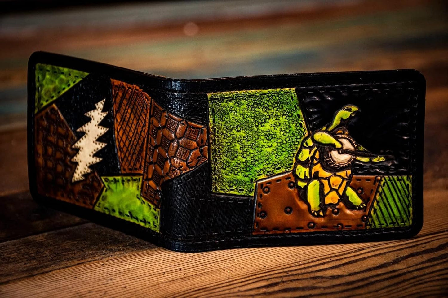 HOTTerrapin, Men's 3D Genuine Leather Wallet, Handmade wallet, Carved wallet, Tooled wallet, Airbrush Art, Bifold wallet, Custom wallet, Personalized wallet, A(33)