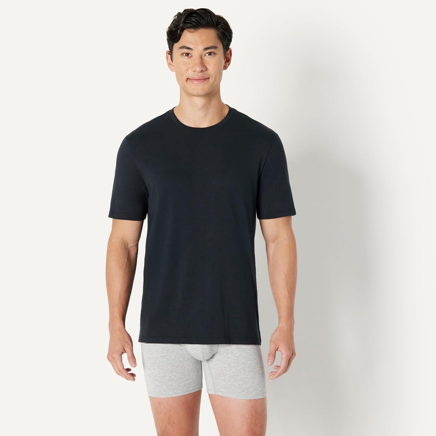 HOTAmazon Essentials Men's Regular-Fit Short-Sleeve T-Shirt, Pack of 6
