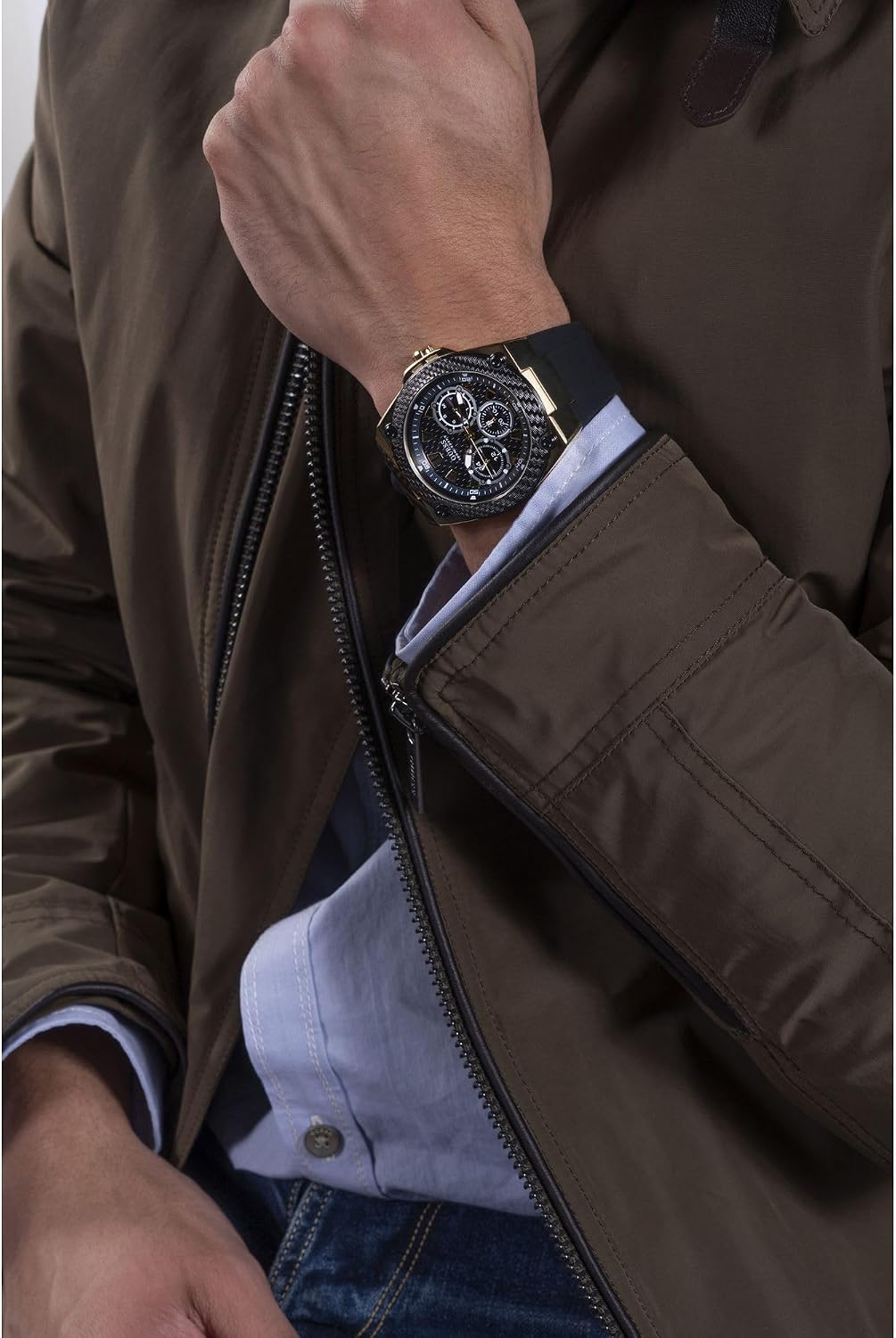 HOTGuess Men's Stainless Steel Quartz Watch