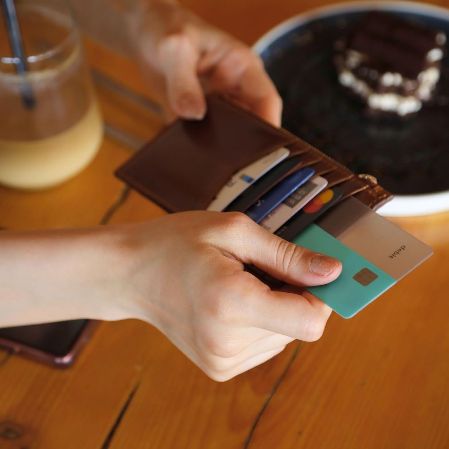 HOTPEGAI Minimalist Card Case & Zippered Wallet for Women | Isabel