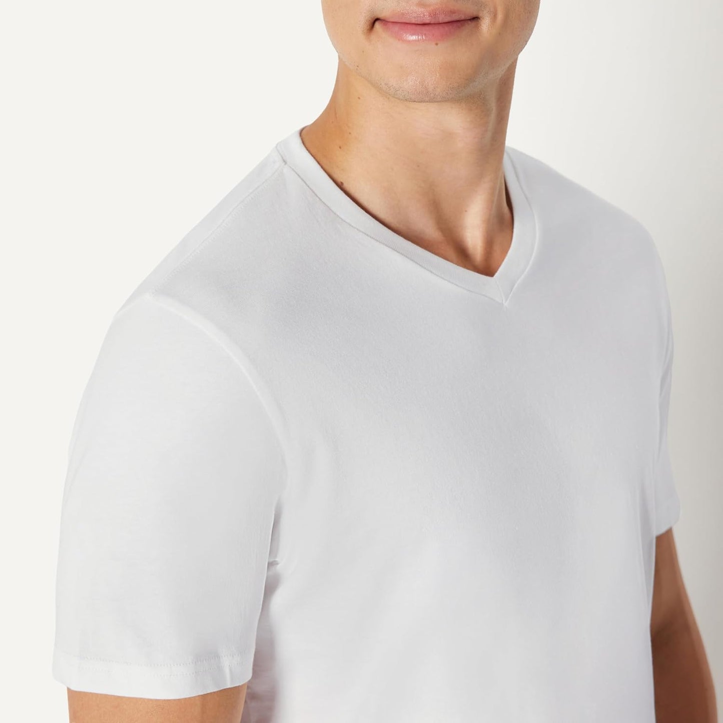 HOTAmazon Essentials Men's Regular-Fit Short-Sleeve T-Shirt, Pack of 6