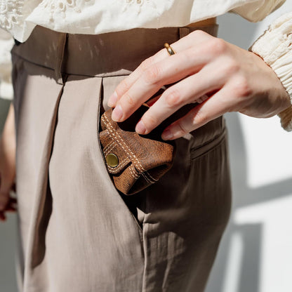 HOTBerliner Bags Vintage Genuine Leather Coin Pouch Lena, Change Purse for Women and Men, Coin Purse With Snap - Brown