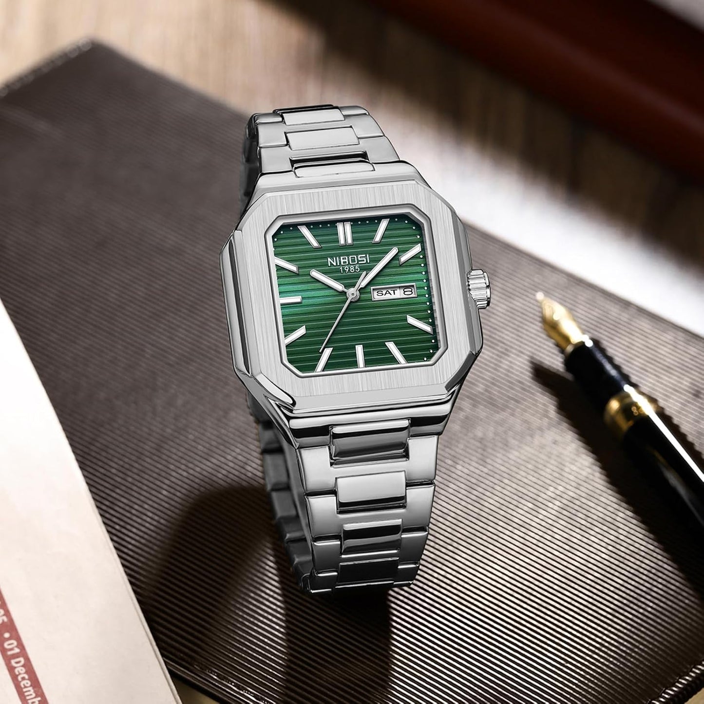 HOTNIBOSI Men Watches Analog Quartz Stainless Steel Silver Watches for Men Waterproof Business Classic Watch with Day and Date Display Wrist Watch for Work and Casual Wear