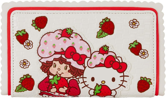 HOTLoungefly Sanrio X Strawberry Shortcake Flap Wallet