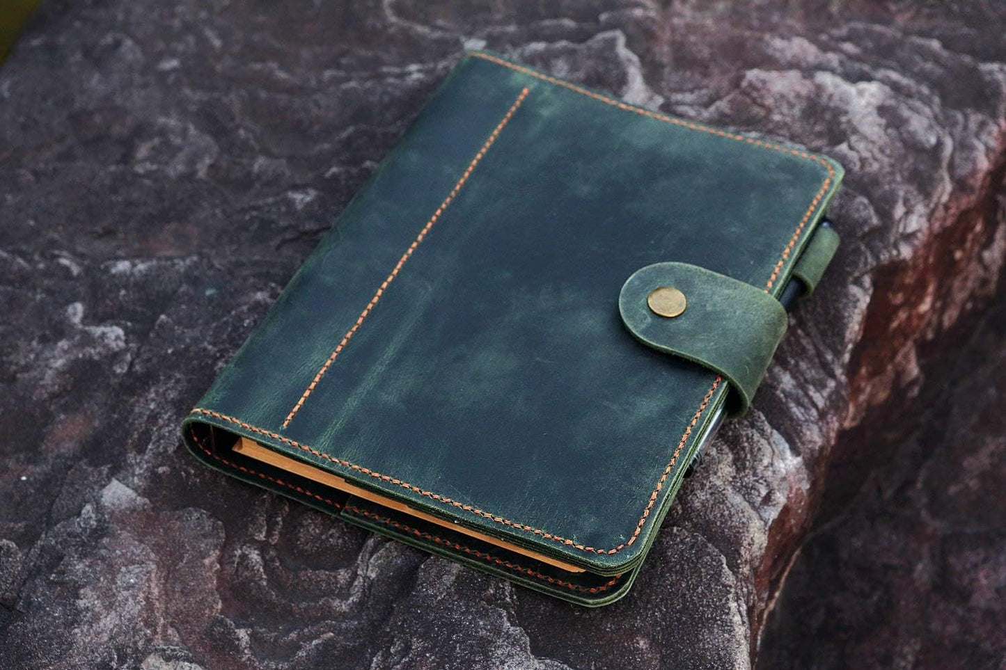 HOTPersonalized A5 green distressed leather organizer agenda refillable travel binder planner NBA522TB