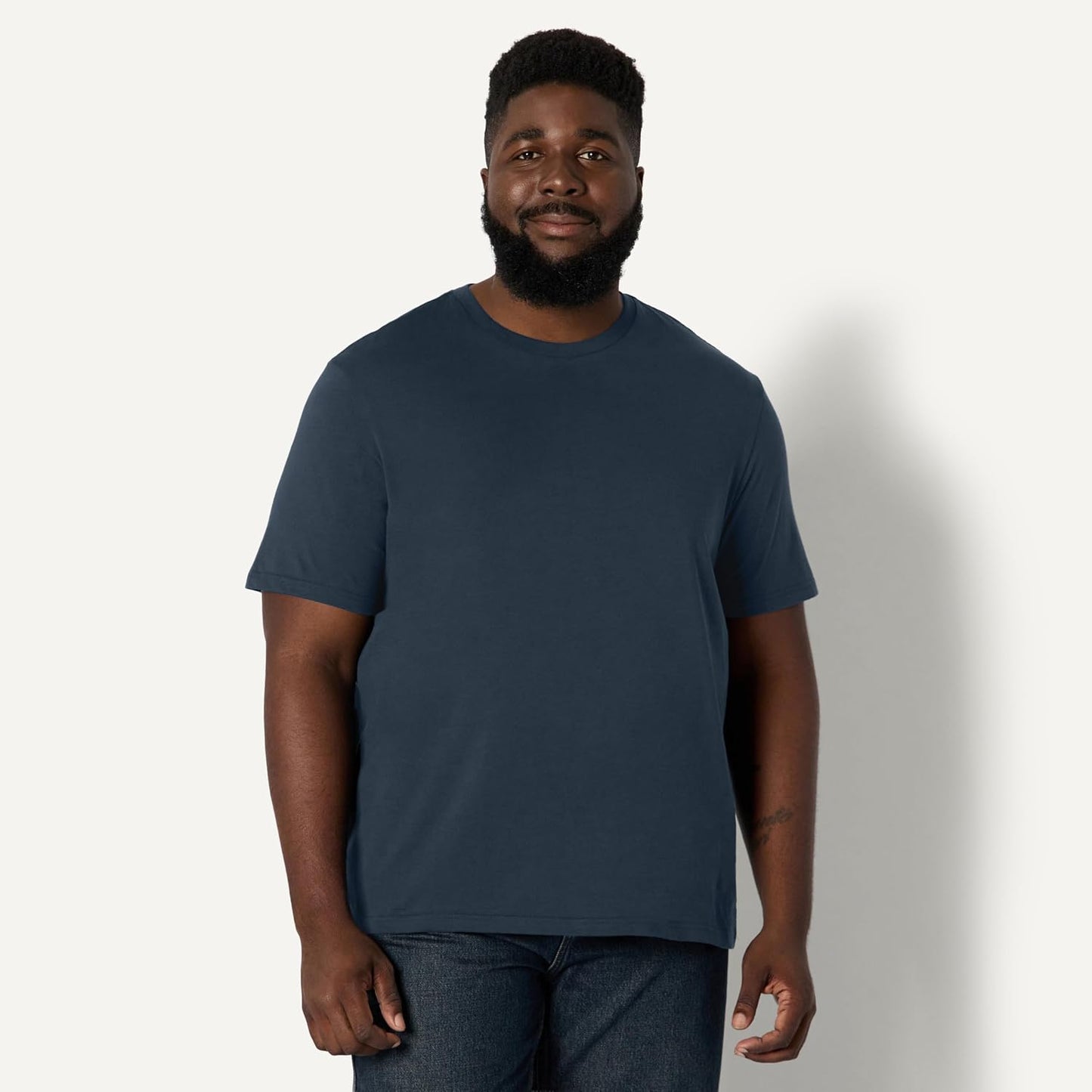 HOTAmazon Essentials Men's Regular-Fit Short-Sleeve T-Shirt, Pack of 6