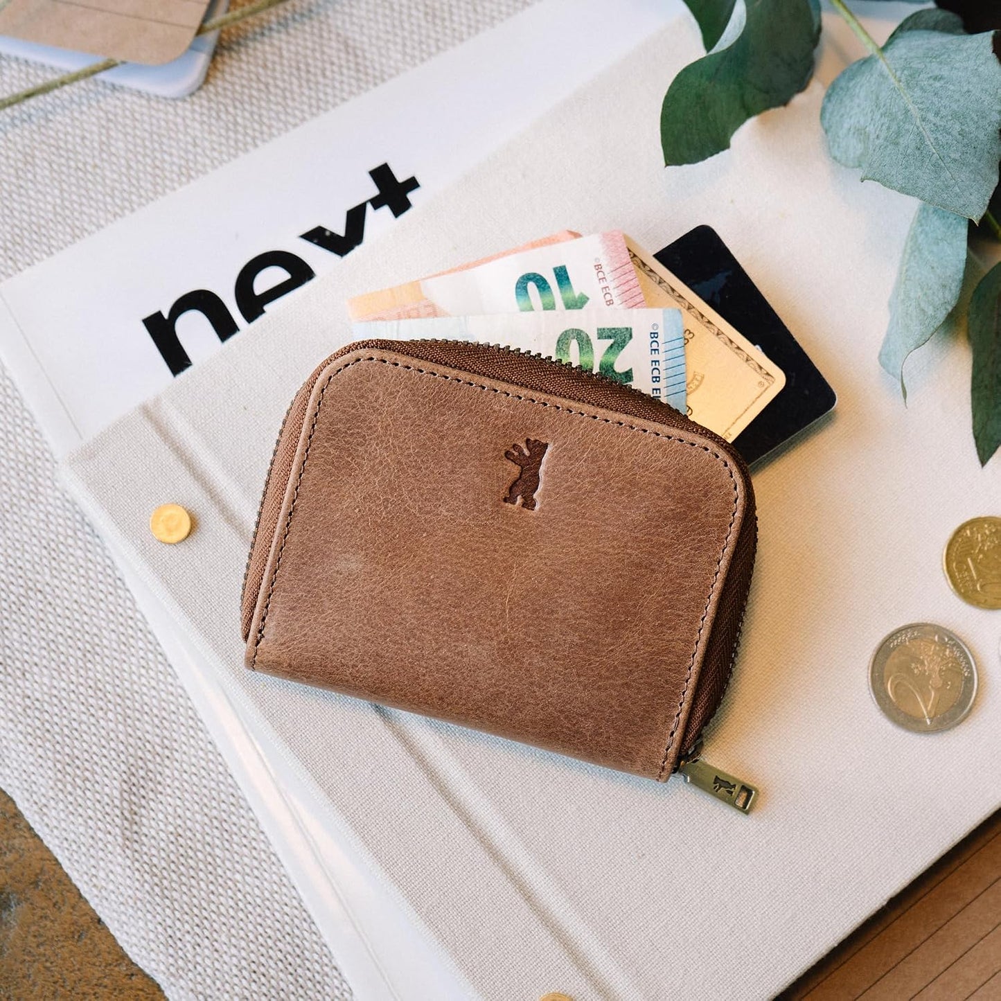 HOTBERLINER BAGS Genuine Leather Small Wallet Women Braga, Gift Box – Brown | Soft Leather Bifold Zip Wallet, Fits Purses & Crossbody Bags, 2 Separated Compartments for Bill & Coins, RFID Blocking