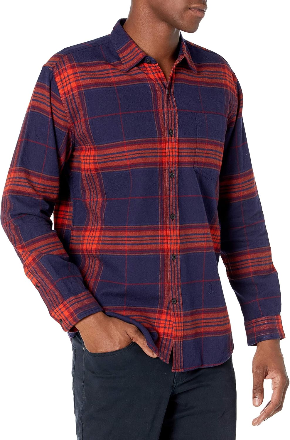 HOTAmazon Essentials Men's Regular Fit Long-Sleeve Flannel Shirt, Soft Brushed Cotton, Lightweight yet Warm