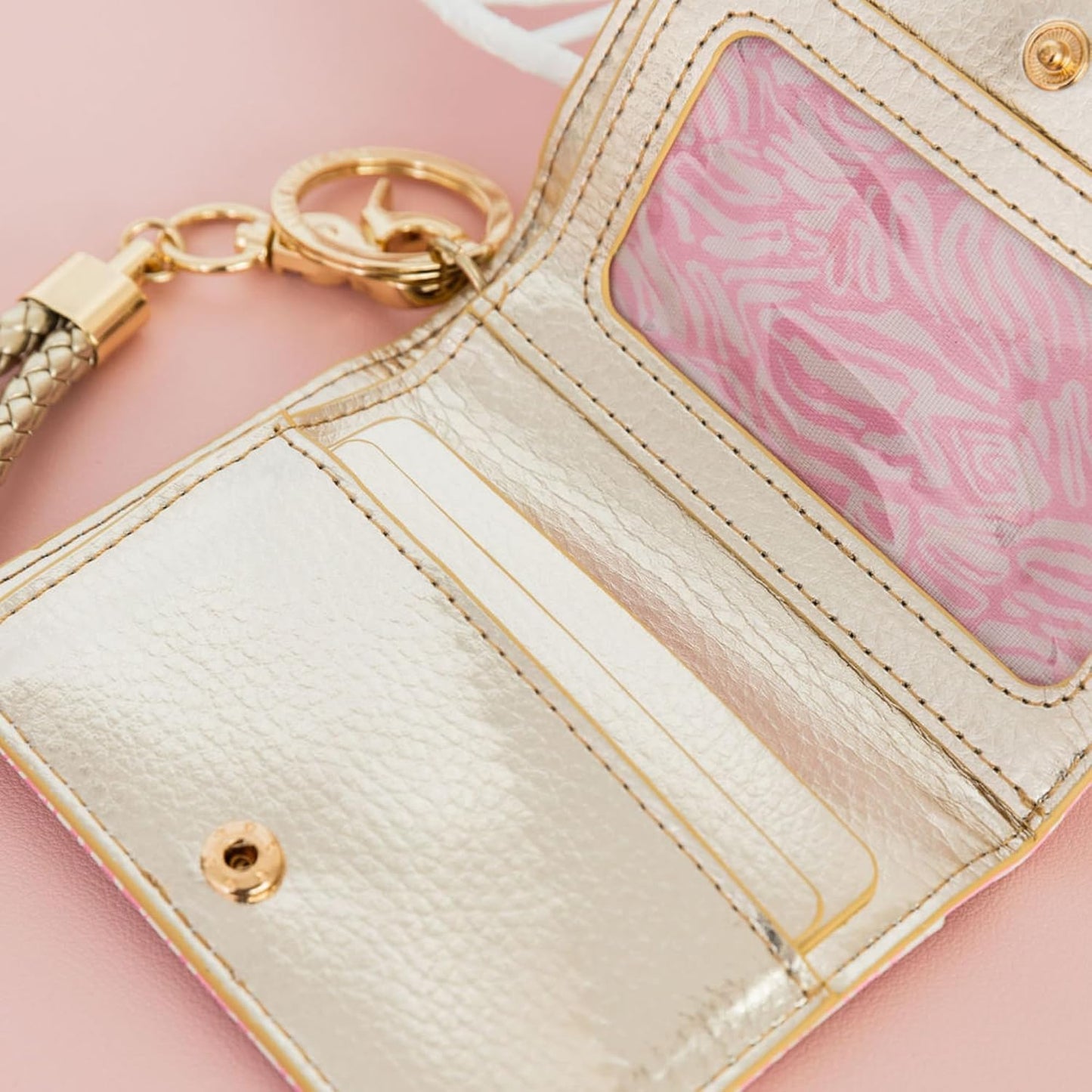 HOTLilly Pulitzer Snap ID Card Case, Cute Pink Keychain Wallet, Slim Credit Card Holder with Wristlet Strap, Conch Shell Pink Zee Bebe