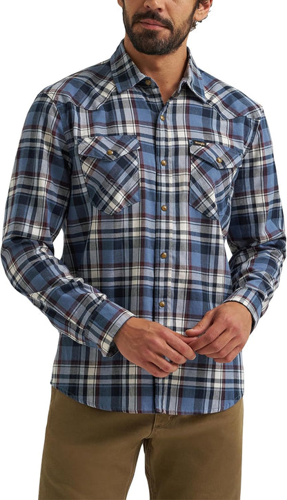 HOTWrangler Men's Iconic Regular Fit Snap Shirt