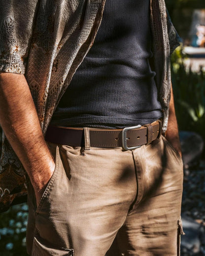 HOTCHAOREN Mens Belts Casual for Jeans - Full-Grain Leather, Durable Cowhide | Solid Buckle, Classic Style, Handmade, Daily Wear, Gift Box