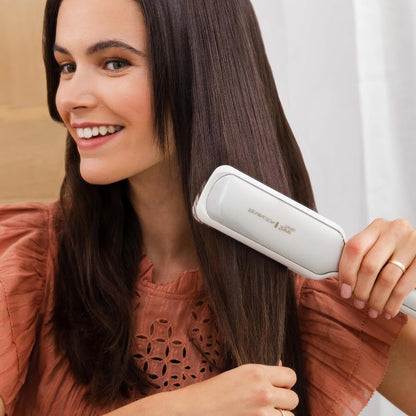 HOTRemington Shine Therapy 2 inch Hair Straightener, Flat Iron Infused with Argan Oil & Keratin, Professional Ceramic Flat Iron for Less Frizz, Shiny & Smooth Hot Styling Tools