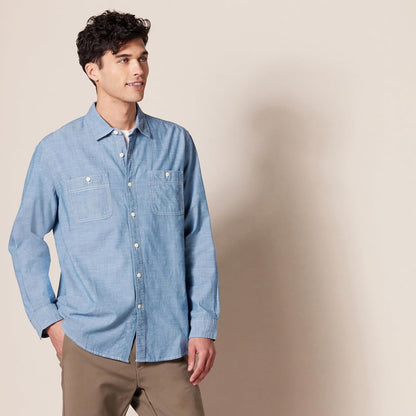 HOTAmazon Essentials Men's Regular-Fit Long-Sleeve Lightweight Cotton Chambray Shirt with Pockets