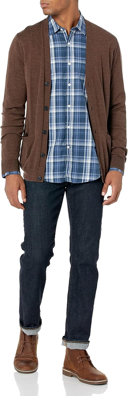 HOTAmazon Essentials Men's Regular-Fit Long-Sleeve Casual Poplin Shirt, Button Front, Business Casual, Collared