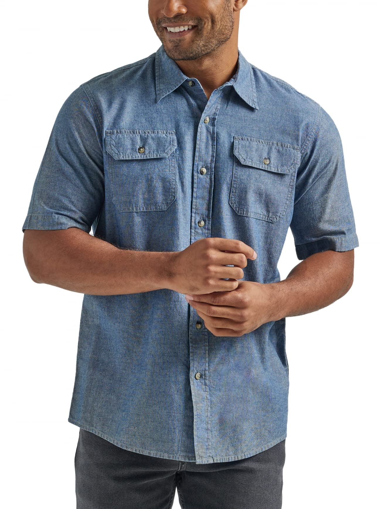 HOTWrangler Authentics Men's Short Sleeve Classic Woven Shirt