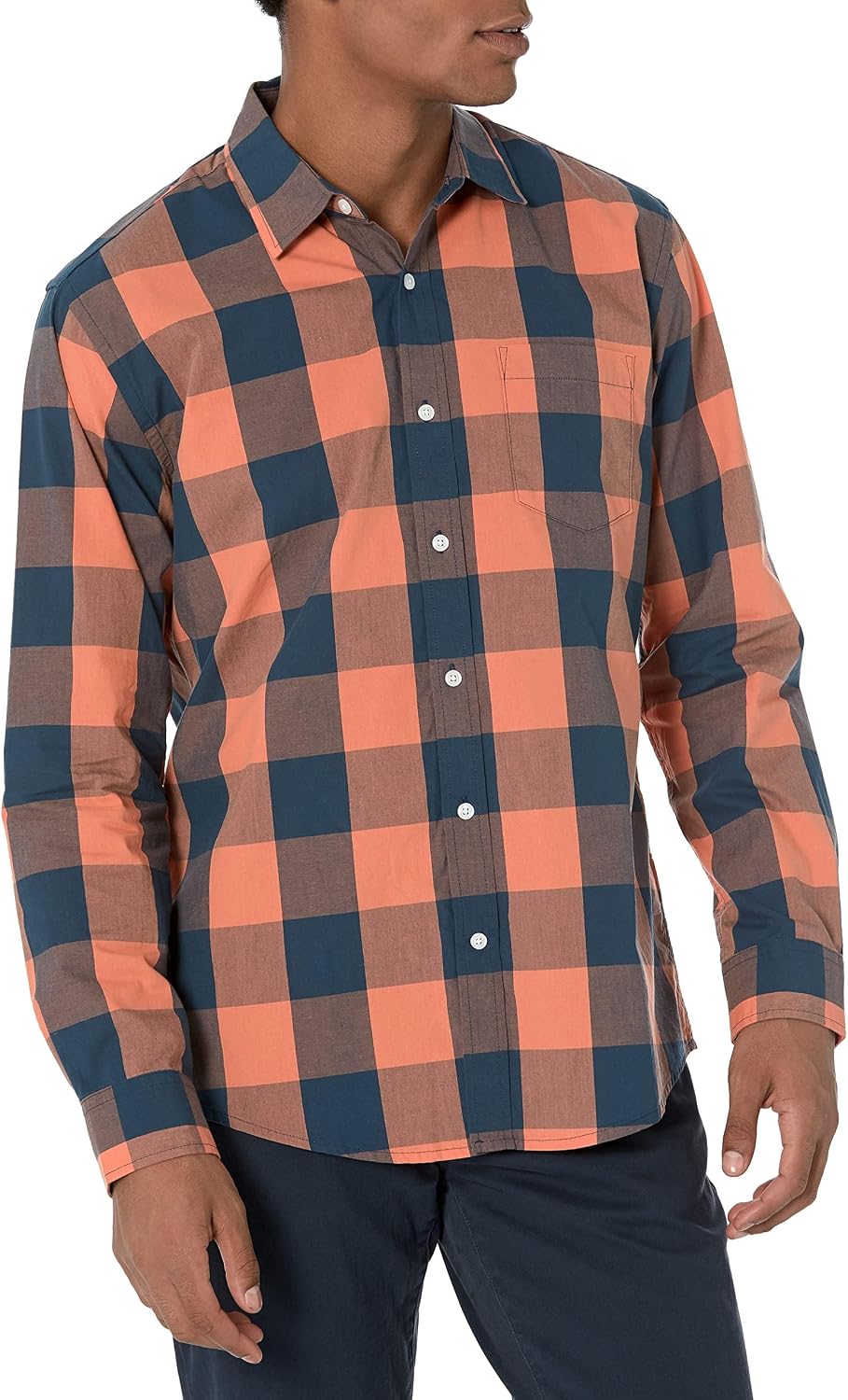 HOTAmazon Essentials Men's Regular-Fit Long-Sleeve Casual Poplin Shirt, Button Front, Business Casual, Collared
