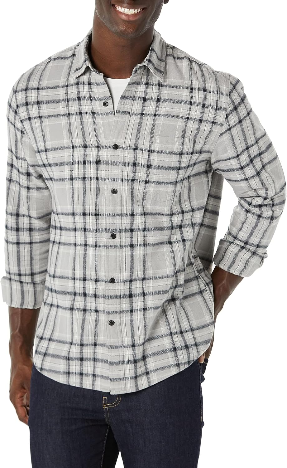 HOTAmazon Essentials Men's Regular Fit Long-Sleeve Flannel Shirt, Soft Brushed Cotton, Lightweight yet Warm