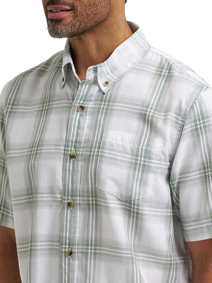 HOTWrangler Authentics Men's Short Sleeve Classic Plaid Shirt