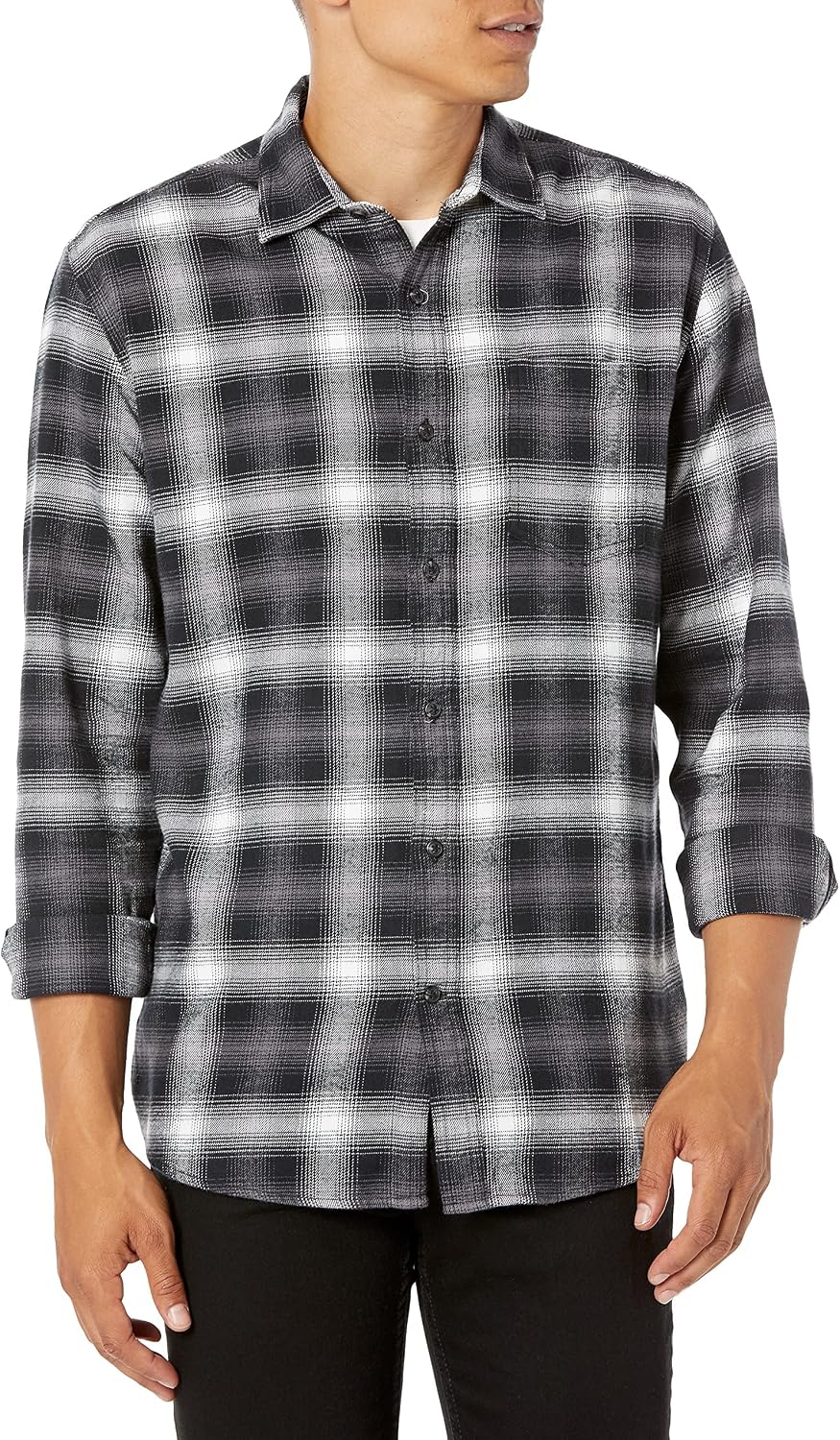 HOTAmazon Essentials Men's Regular Fit Long-Sleeve Flannel Shirt, Soft Brushed Cotton, Lightweight yet Warm