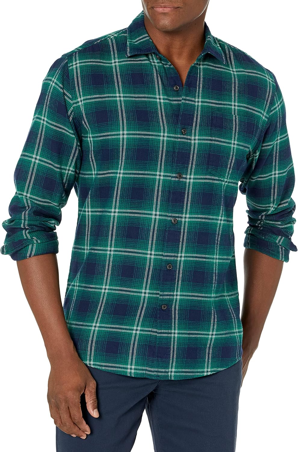 HOTAmazon Essentials Men's Regular Fit Long-Sleeve Flannel Shirt, Soft Brushed Cotton, Lightweight yet Warm
