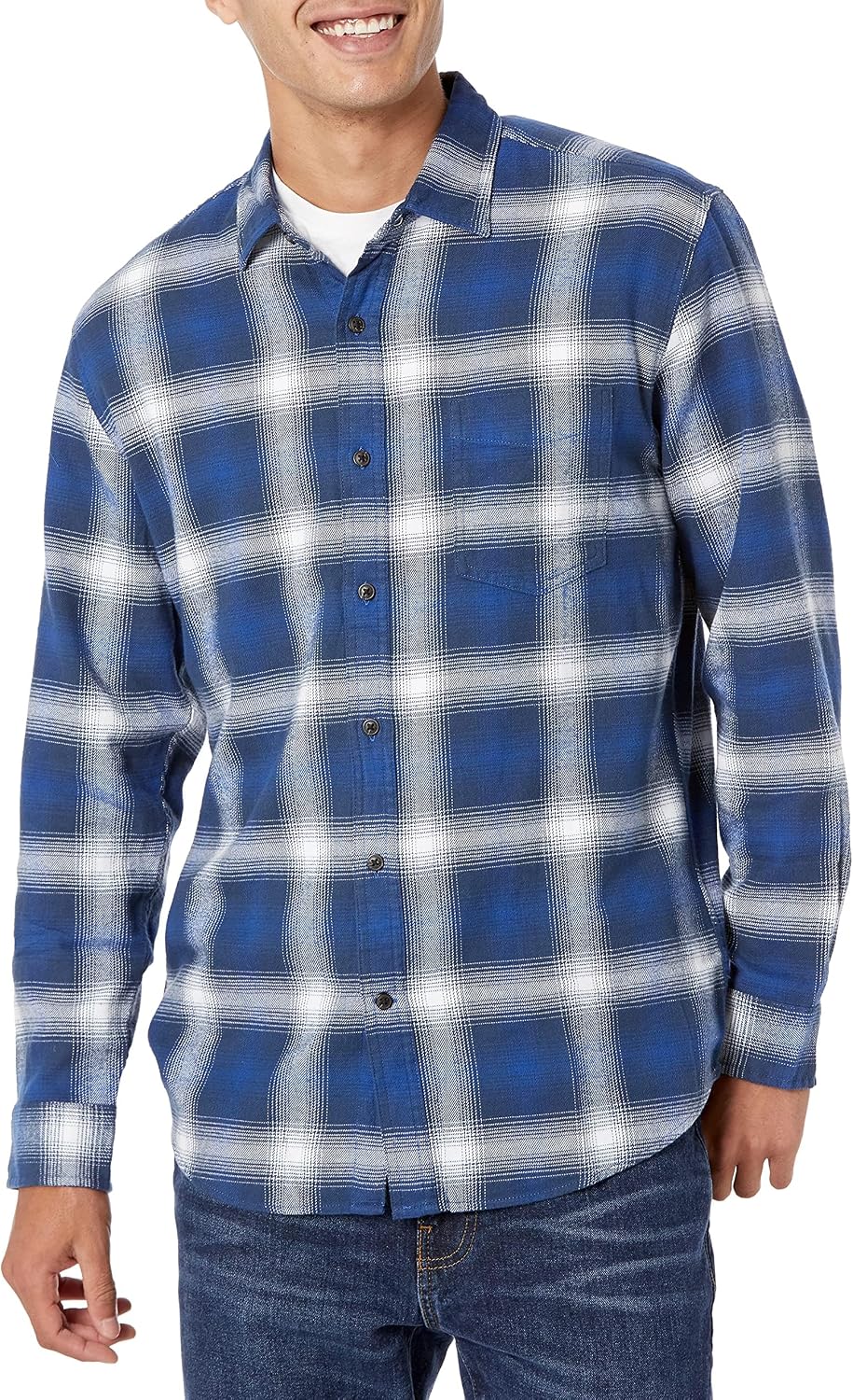 HOTAmazon Essentials Men's Regular Fit Long-Sleeve Flannel Shirt, Soft Brushed Cotton, Lightweight yet Warm