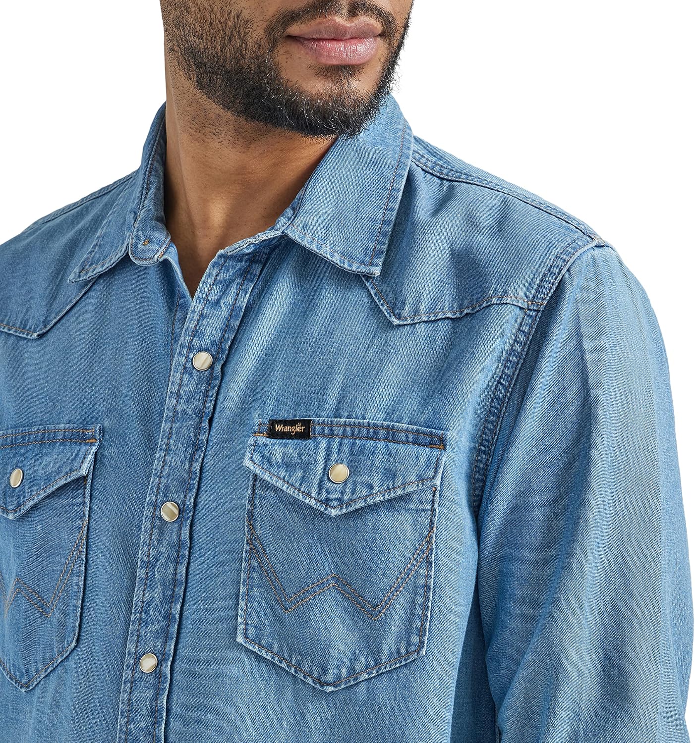 HOTWrangler Men's Iconic Regular Fit Snap Shirt