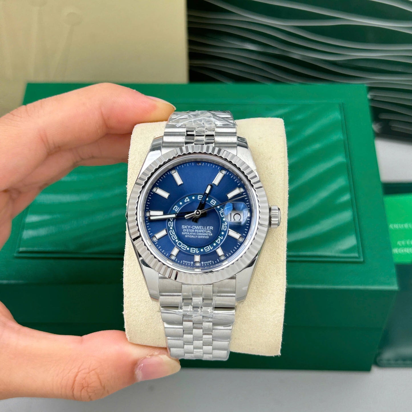 Men's Blue Dial Dual Time Zone Automatic Mechanical Watch