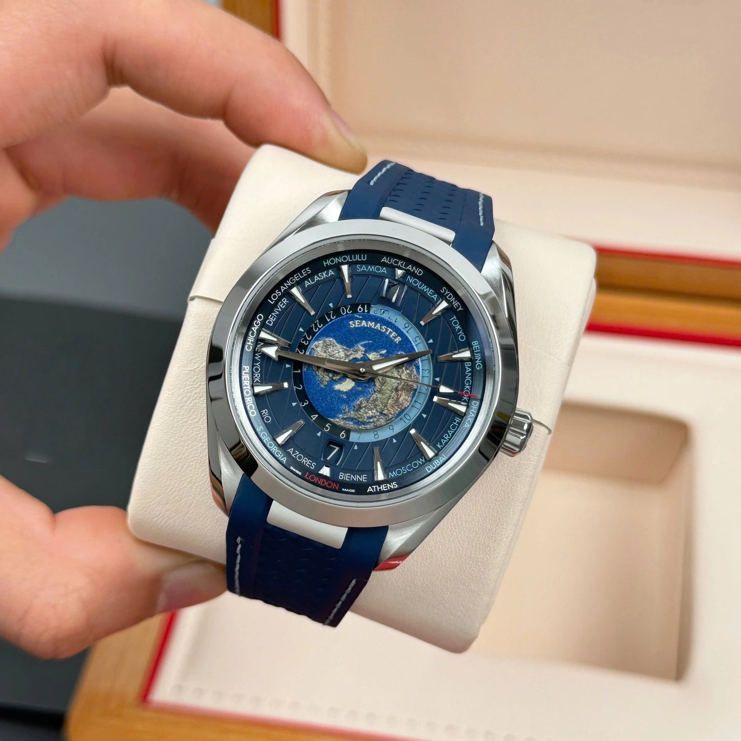 Seamaster World Time Earth Dial Automatic Men's Watch