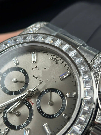 Men's Chronograph Watch With Diamond Bezel And Rubber Strap